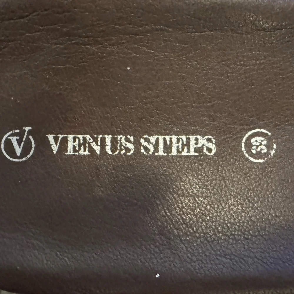 Venus Steps Women's Brown and Silver Wedge Sandals Size 39EU/ 8.5USA